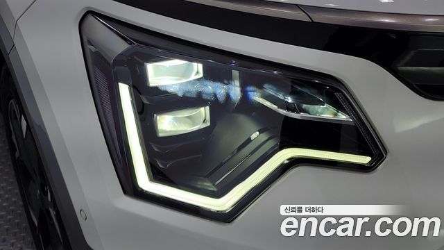 Kia Niro EV Earth 2023 — фото 22