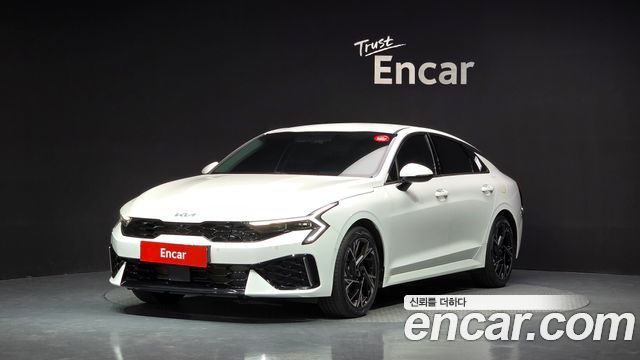 Kia K5 (III) 2.0 LPi Signature 2024 — фото 1
