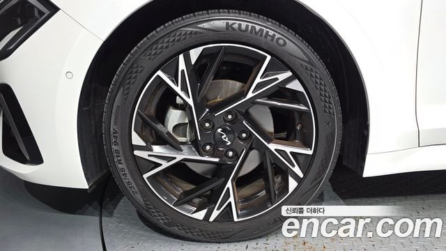 Kia K5 (III) 2.0 LPi Signature 2024 — фото 5