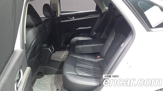 Kia K5 (III) 2.0 LPi Signature 2024 — фото 12