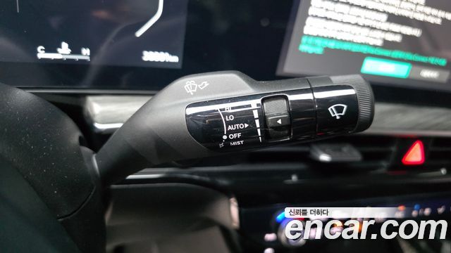 Kia K5 (III) 2.0 LPi Signature 2024 — фото 20