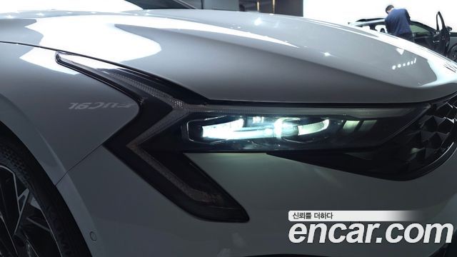 Kia K5 (III) 2.0 LPi Signature 2024 — фото 22