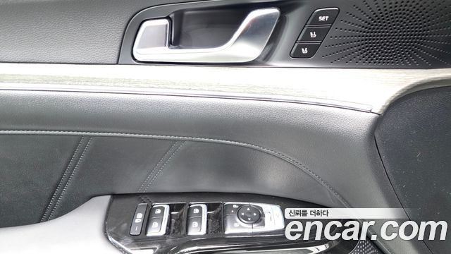 Kia K5 (III) 2.0 LPi Signature 2024 — фото 27