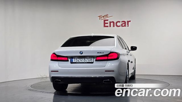 BMW 5 Series (G30) 530i Luxury 2023 — фото 4