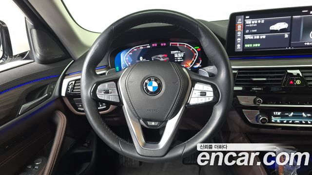 BMW 5 Series (G30) 530i Luxury 2023 — фото 13