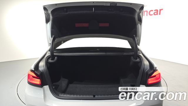 BMW 5 Series (G30) 530i Luxury 2023 — фото 18