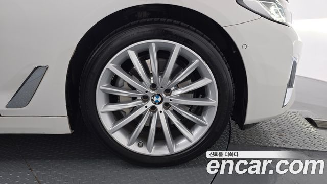 BMW 5 Series (G30) 530i Luxury 2023 — фото 21