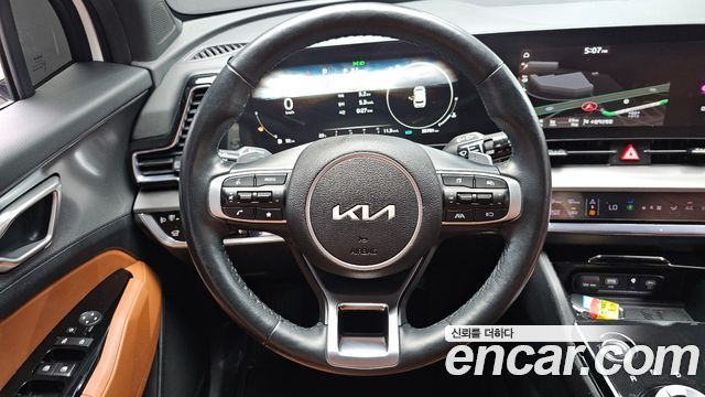 Kia Sportage (V) Diesel 2.0 2WD Nobleless 2023 — фото 12