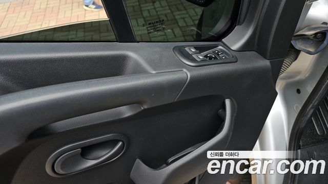 Renault Korea Master Camping car 2021 — фото 35