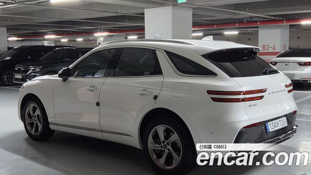 Genesis GV70 2.5T Gasoline AWD 2025 — фото 2