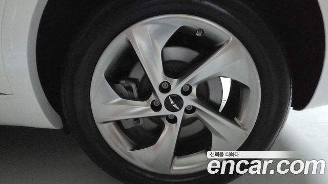 Genesis GV70 2.5T Gasoline AWD 2025 — фото 5