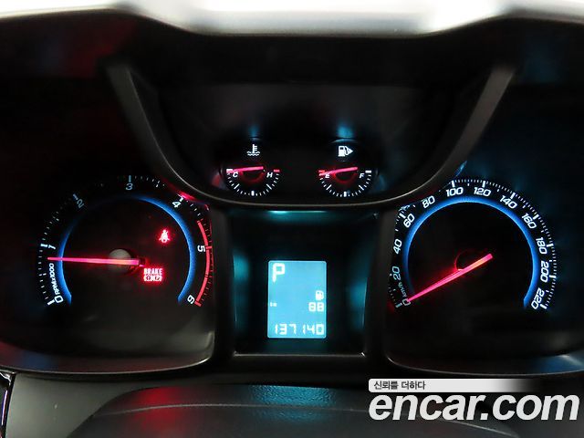 Chevrolet Orlando 2.0 Diesel LTZ Premium 2012 — фото 8