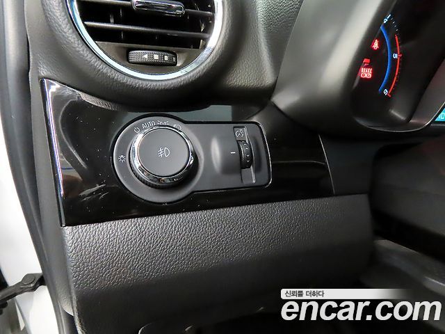 Chevrolet Orlando 2.0 Diesel LTZ Premium 2012 — фото 16