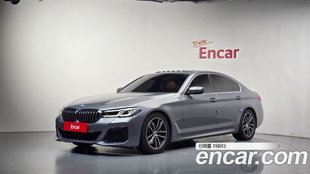 BMW 5 Series (G30) 520i M Sport 2023 — фото 2