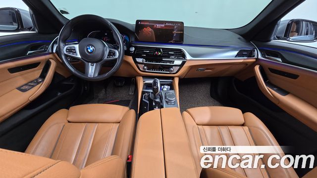 BMW 5 Series (G30) 520i M Sport 2023 — фото 7