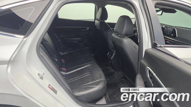 Hyundai Sonata (DN8) 2.0 Premium 2020 — фото 12