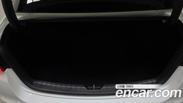 Kia K5 (III) 2.0 Noblesse 2021 — фото 20