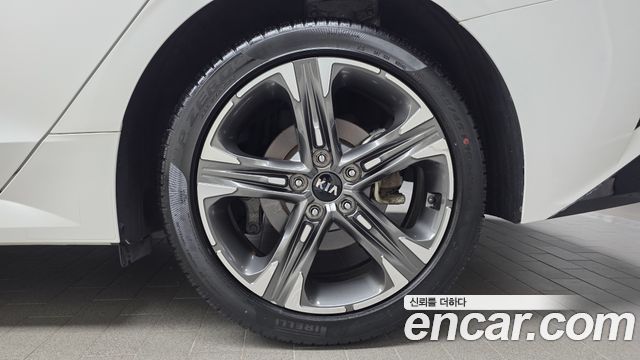 Kia K5 (III) 2.0 Noblesse 2021 — фото 21