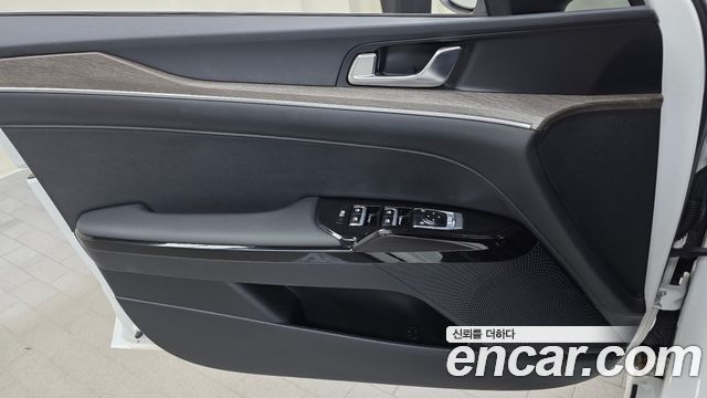 Kia K5 (III) 2.0 Noblesse 2021 — фото 24