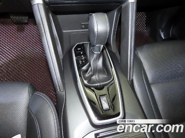 Renault Korea QM6 Quest 2.0 LPe LE 2WD 2024 — фото 15