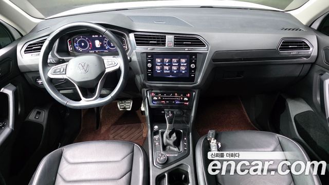 Volkswagen Tiguan (II) 2.0 TDI 4-Motion Premium 2022 — фото 7