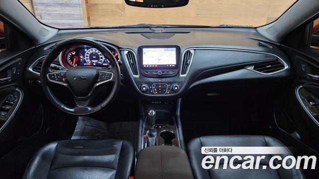 Chevrolet Malibu 2.0 Turbo Premier Special 2019 — фото 19