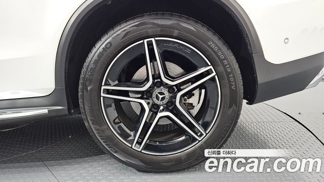 Mercedes-Benz GLC-Class (X253) GCL300 4MATIC Coupe 2020 — фото 21