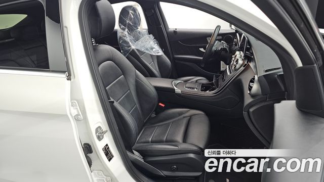 Mercedes-Benz GLC-Class (X253) GCL300 4MATIC Coupe 2020 — фото 26