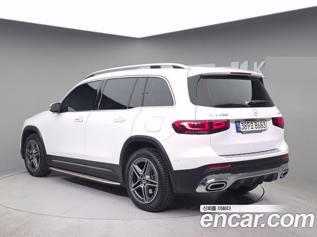 Mercedes-Benz GLB-Class (X247) GLB250 4MATIC 2021 — фото 4