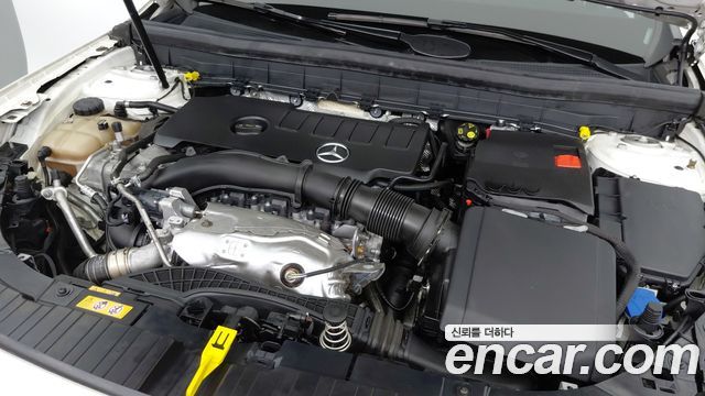 Mercedes-Benz GLB-Class (X247) GLB250 4MATIC 2021 — фото 6