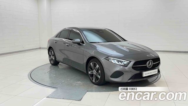 Mercedes-Benz A-Class (W177) A220 Sedan 2025 — фото 7