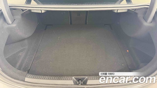 Mercedes-Benz A-Class (W177) A220 Sedan 2025 — фото 16