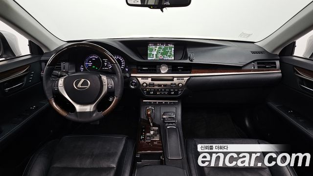 Lexus ES300h Supreme XV60 2013 — фото 7
