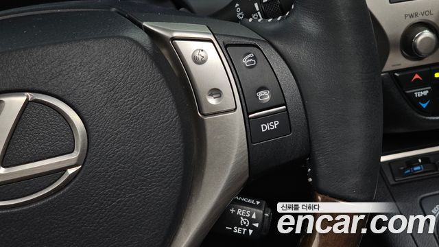 Lexus ES300h Supreme XV60 2013 — фото 18