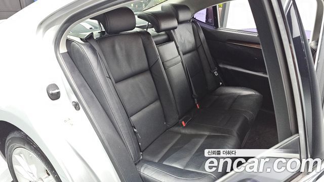 Lexus ES300h Supreme XV60 2013 — фото 26