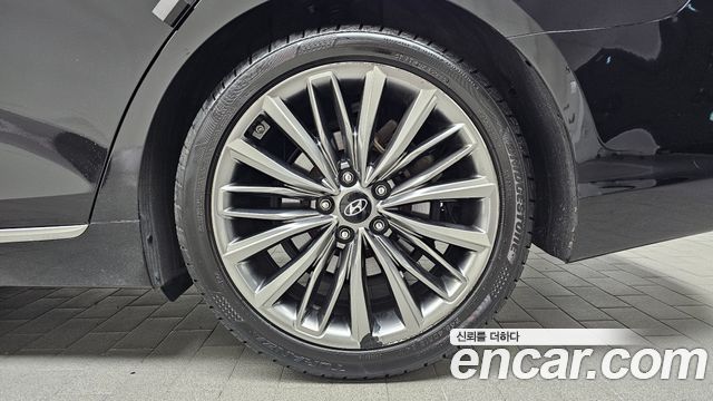 Hyundai Grandeur (IG) 2.4 Premium 2019 — фото 21