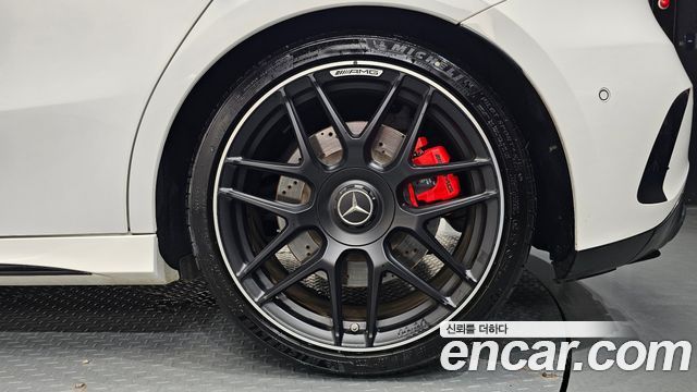 Mercedes-Benz A-Class (W177) AMG A45 S 4MATIC+ Hatchback 2025 — фото 21