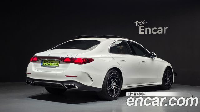 Mercedes-Benz E-Class (W214) E300 4MATIC AMG Line 2026 — фото 2
