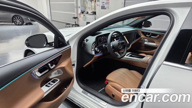 Mercedes-Benz E-Class (W214) E300 4MATIC AMG Line 2026 — фото 10