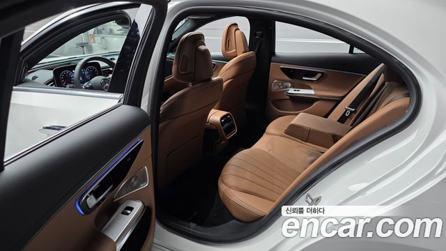 Mercedes-Benz E-Class (W214) E300 4MATIC AMG Line 2026 — фото 20