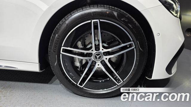 Mercedes-Benz E-Class (W214) E300 4MATIC AMG Line 2026 — фото 21