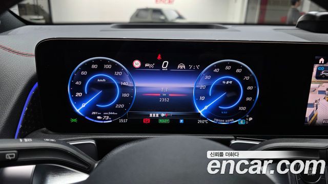 Mercedes-Benz EQB (X243) EQB300 4MATIC AMG Line 2026 — фото 8