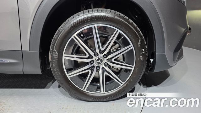 Mercedes-Benz EQB (X243) EQB300 4MATIC AMG Line 2026 — фото 21
