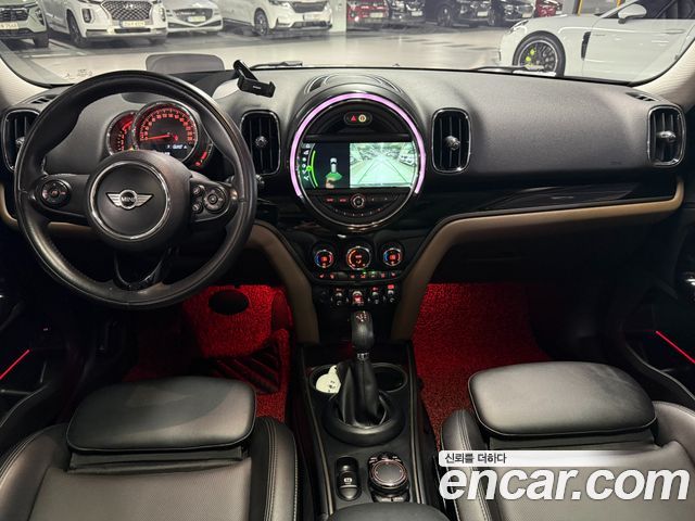 MINI Cooper D Countryman ALL4 HIGH 2nd 2018 — фото 7