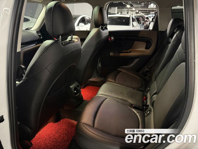 MINI Cooper D Countryman ALL4 HIGH 2nd 2018 — фото 10