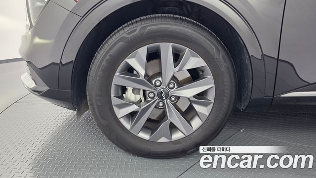 Kia Sportage (V) Gasoline 1.6 Turbo 2WD Signature 2022 — фото 5