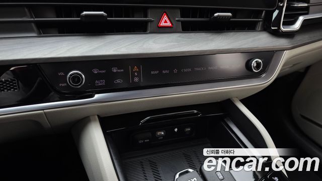 Kia Sportage (V) Gasoline 1.6 Turbo 2WD Signature 2022 — фото 22