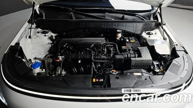 Hyundai Kona (SX2) Gasoline 2.0 2WD Modern 2023 — фото 6