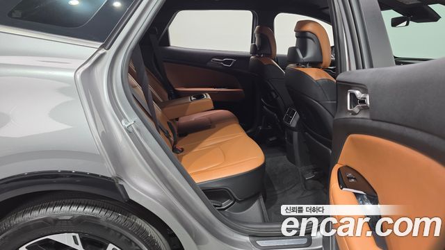 Kia Sportage (V) LPG 2.0 2WD Signature 2023 — фото 11