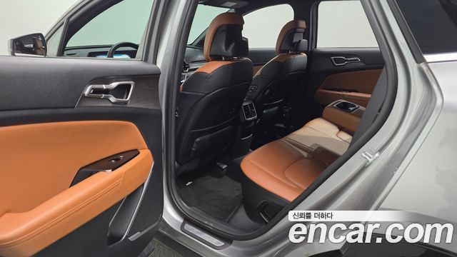Kia Sportage (V) LPG 2.0 2WD Signature 2023 — фото 12